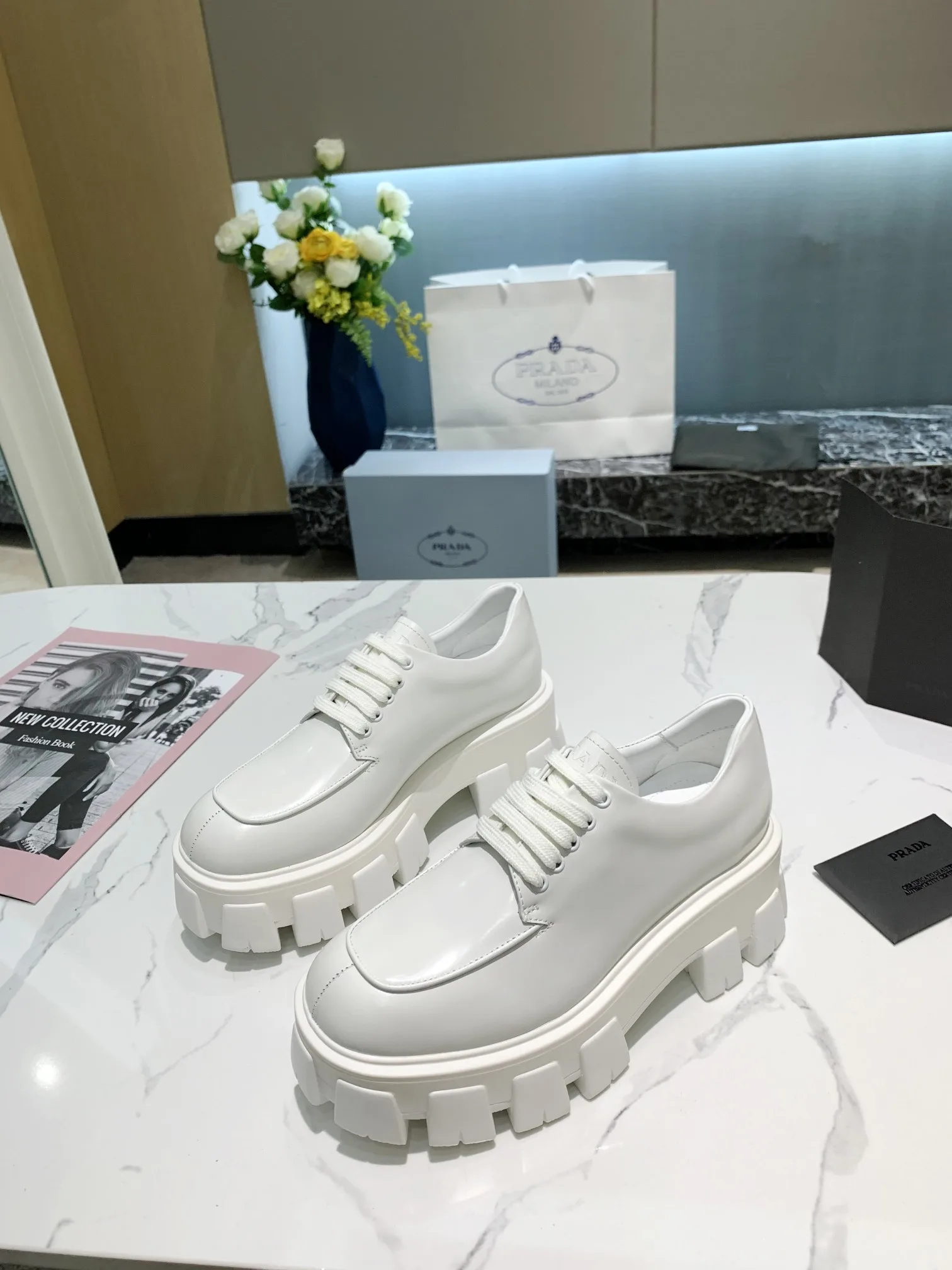 Prada Rutschfeste Schuhe