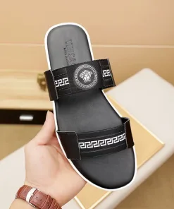 Luxury Versace Einzelne Schuhe Herrenpantoffeln eingetroffene offizielle Diese eleganten Hausschuhe