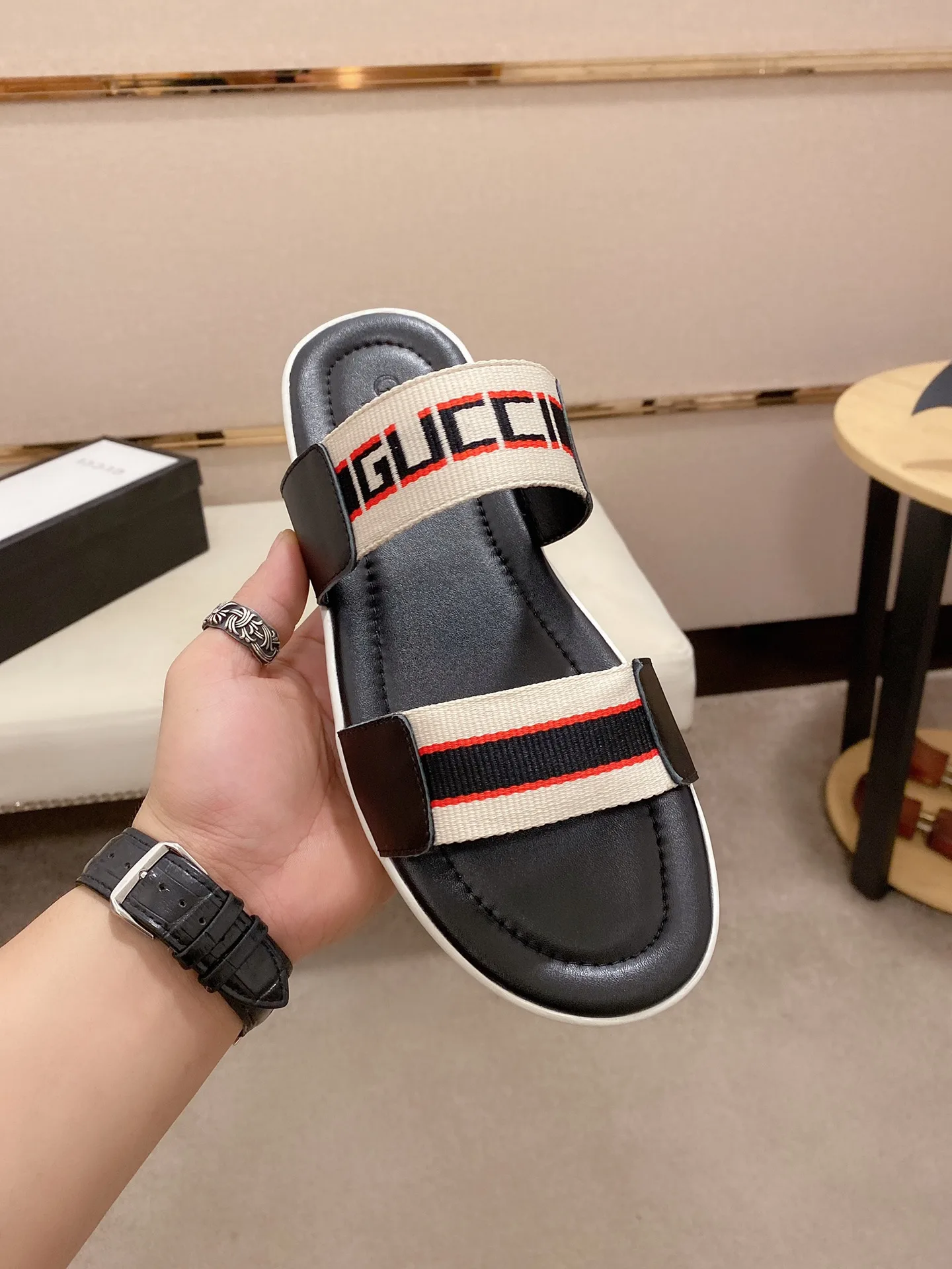 Luxus Gucci Hausschuhe Hochwertige neueste Kreation direkt offiziell