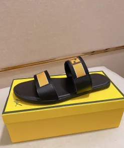 Premium Fendi Hausschuhe Hochwertige neueste Kreation direkt offiziell