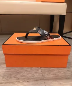 Luxury Armani Herrenpantoffeln Hausschuhe Hausschuhe jetzt erhältlich