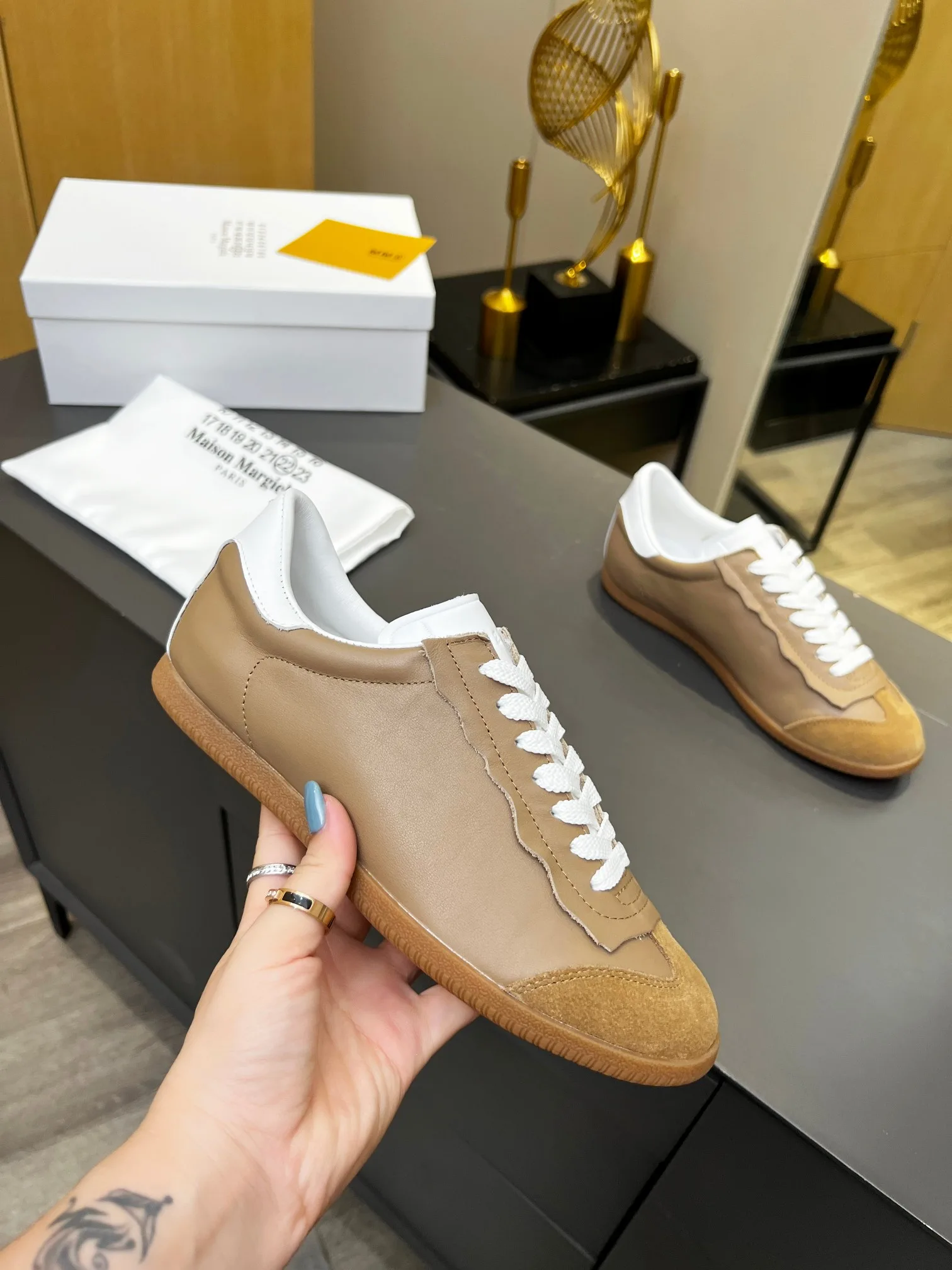 Luxus Margiela Trainingsschuhe Schuhe Real Price sind vielseitig