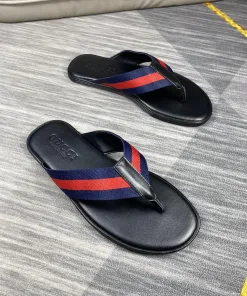 Hochwertige Gucci Herrenpantoffeln Lässiges leicht cleveres exquisites Design