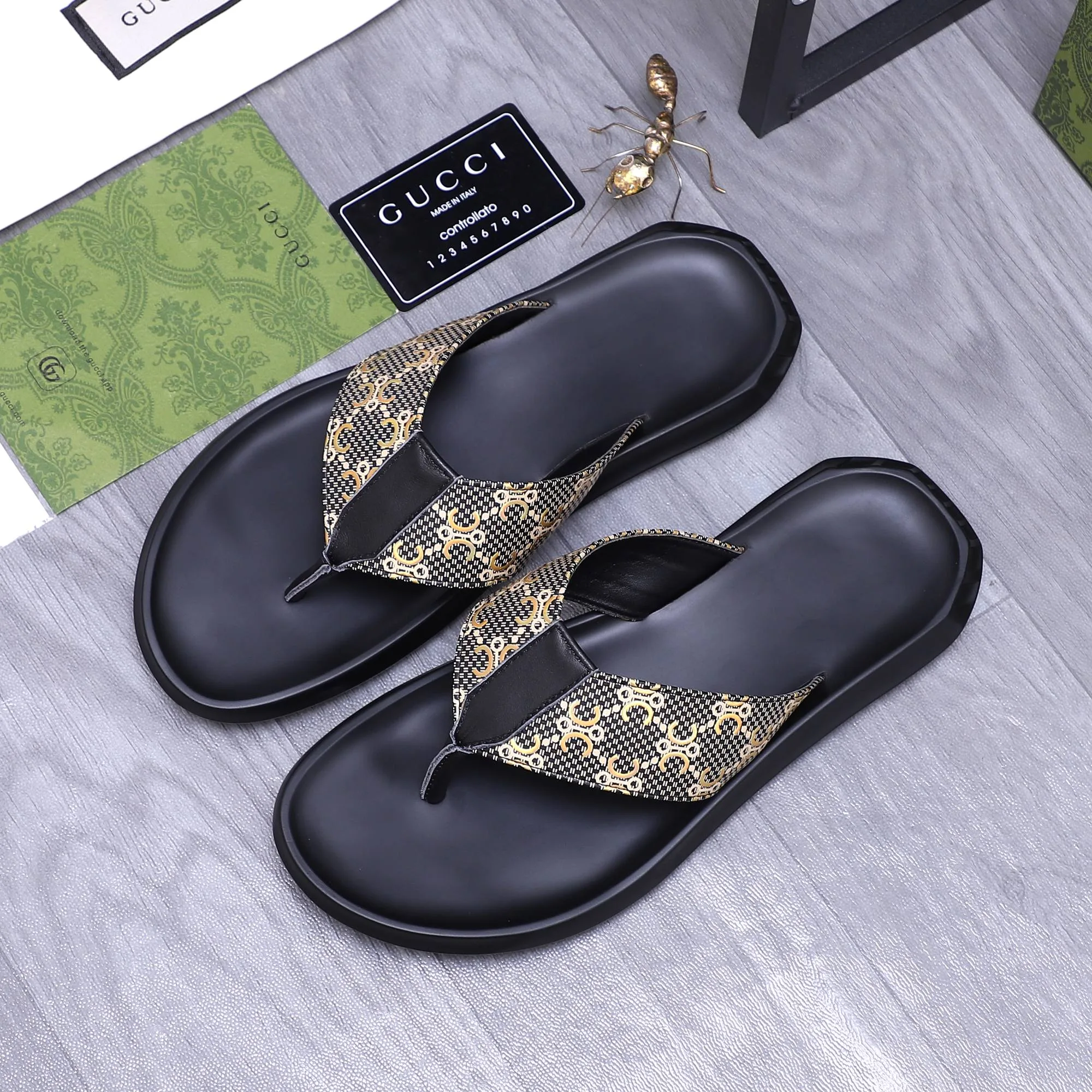 Luxus Gucci Hausschuhe GUCCI Anfrage Atmungsaktives Obermaterial Lederfutter