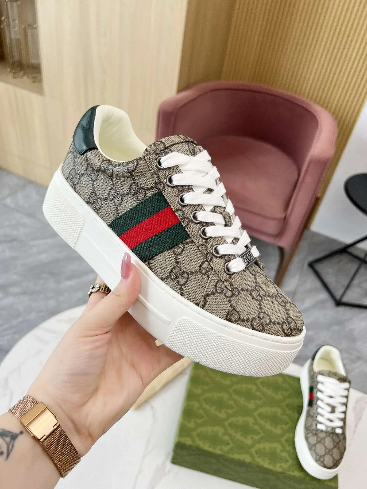 High Quality Gucci Weiße Sneaker Echter Preis weiß erhältlich Originale