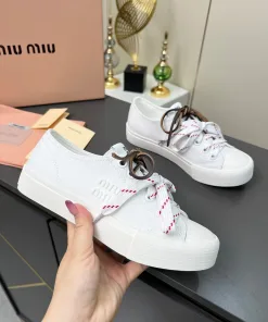 Luxury Miu Miu Einzelne Schuhe Lederschuhe weiße Turnschuhe neuen Modellen gehören dünne weiße