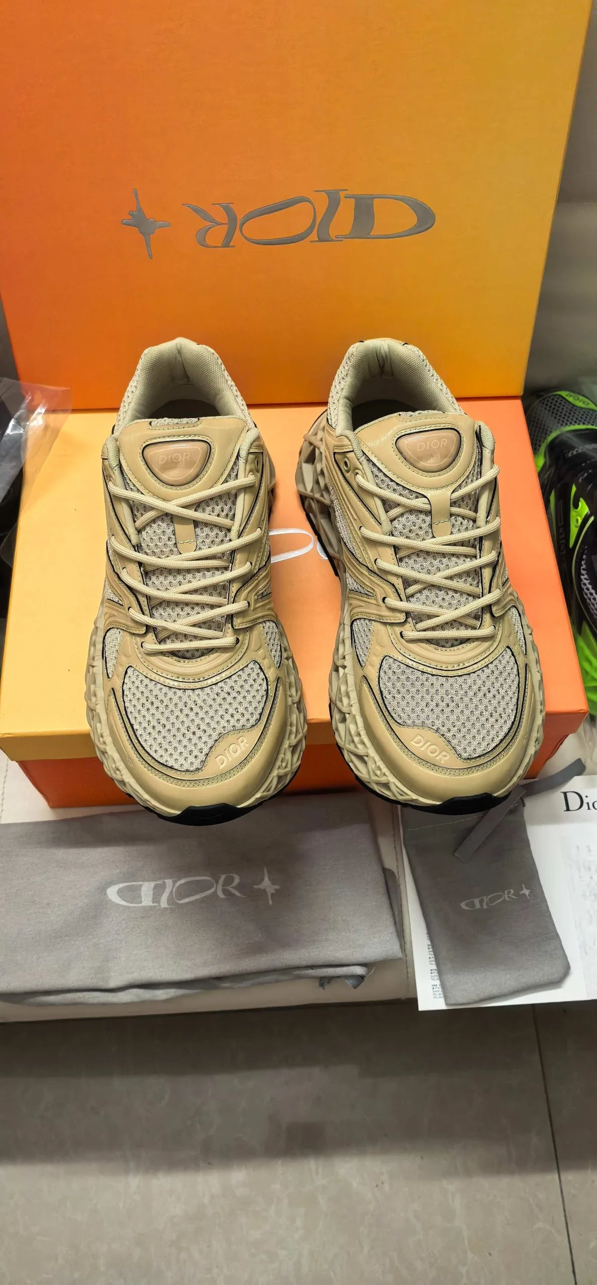 Hochwertige Dior Turnschuhe Direktverkauf Originalpreis neue Dior sind