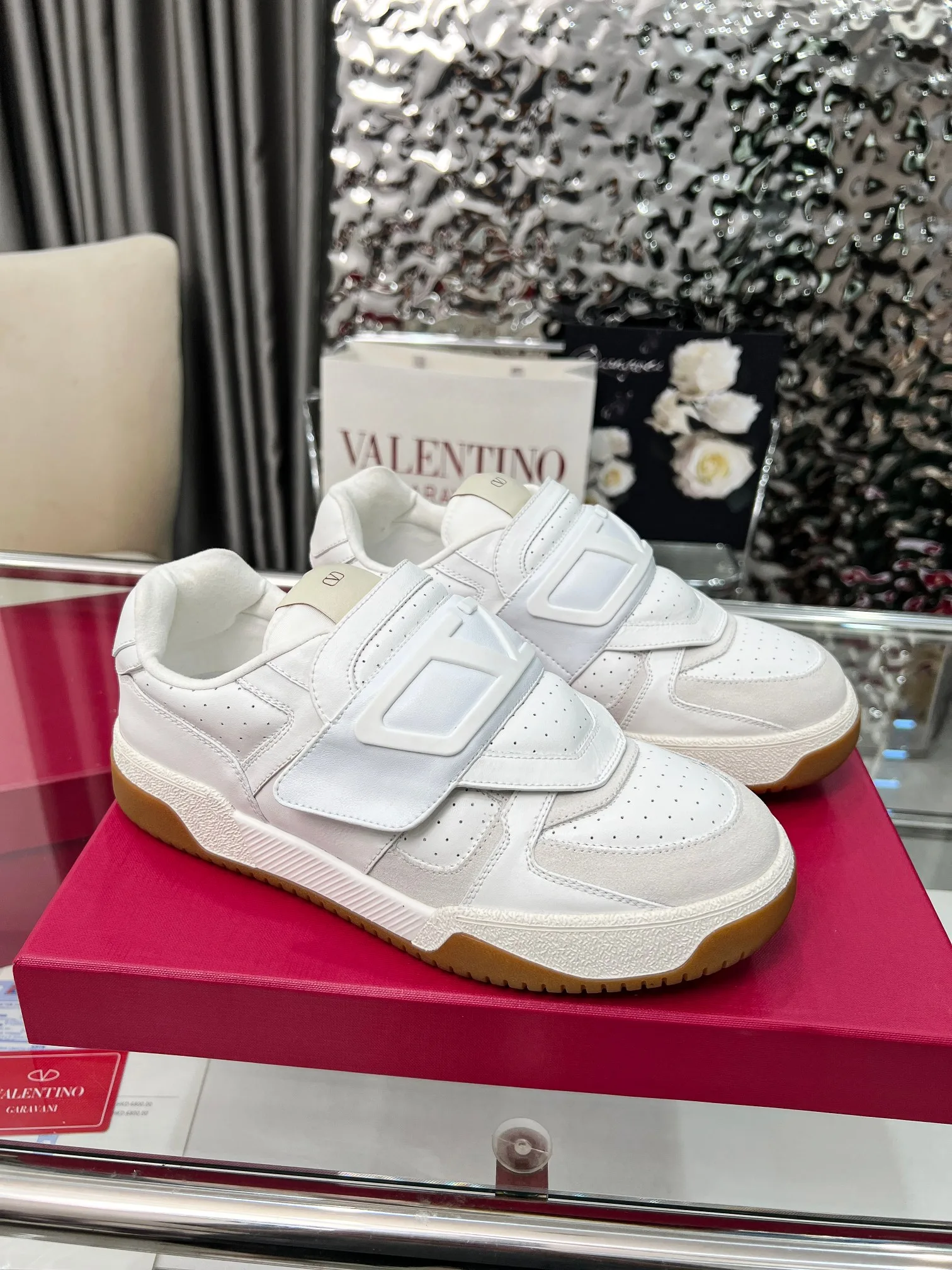 Premium Valentino Turnschuhe Realpreis