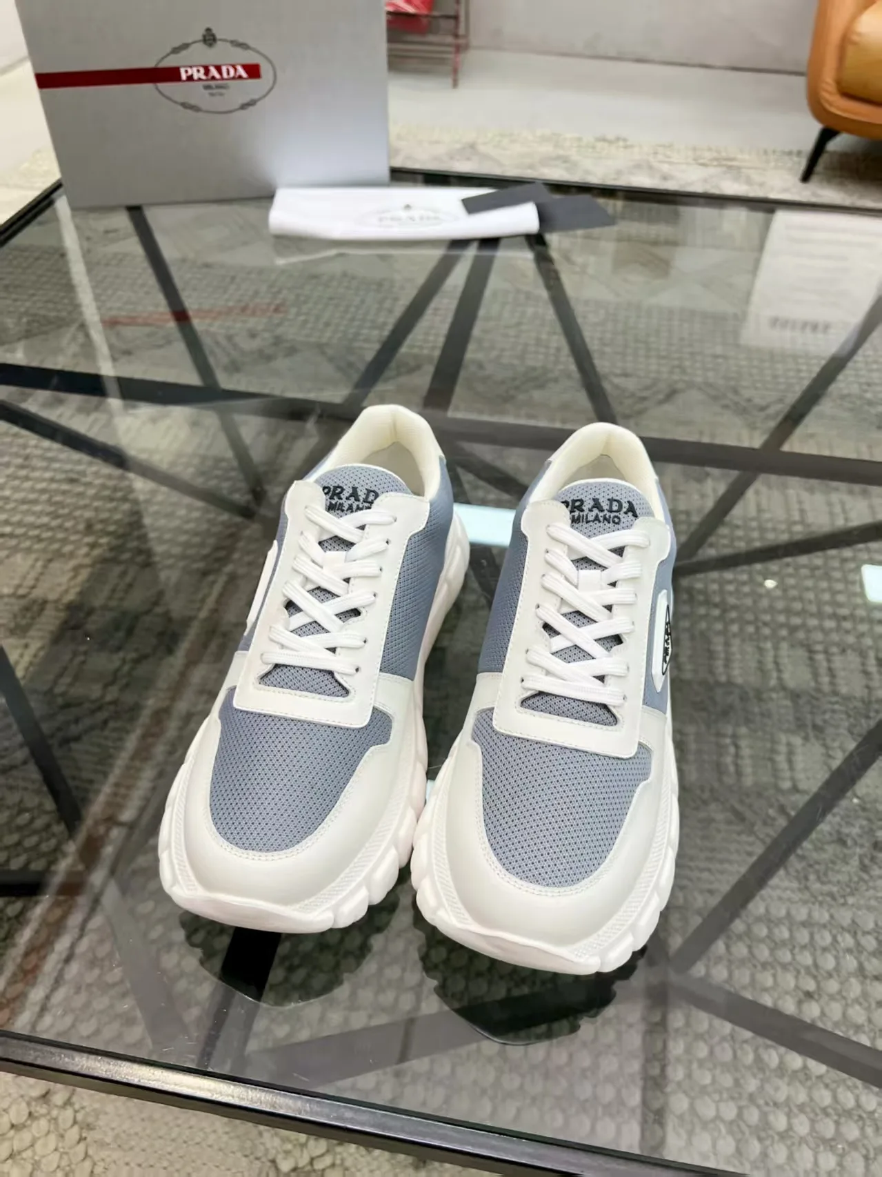 Premium Prada Turnschuhe Neue Größen hochwertigste Ausführung Markt