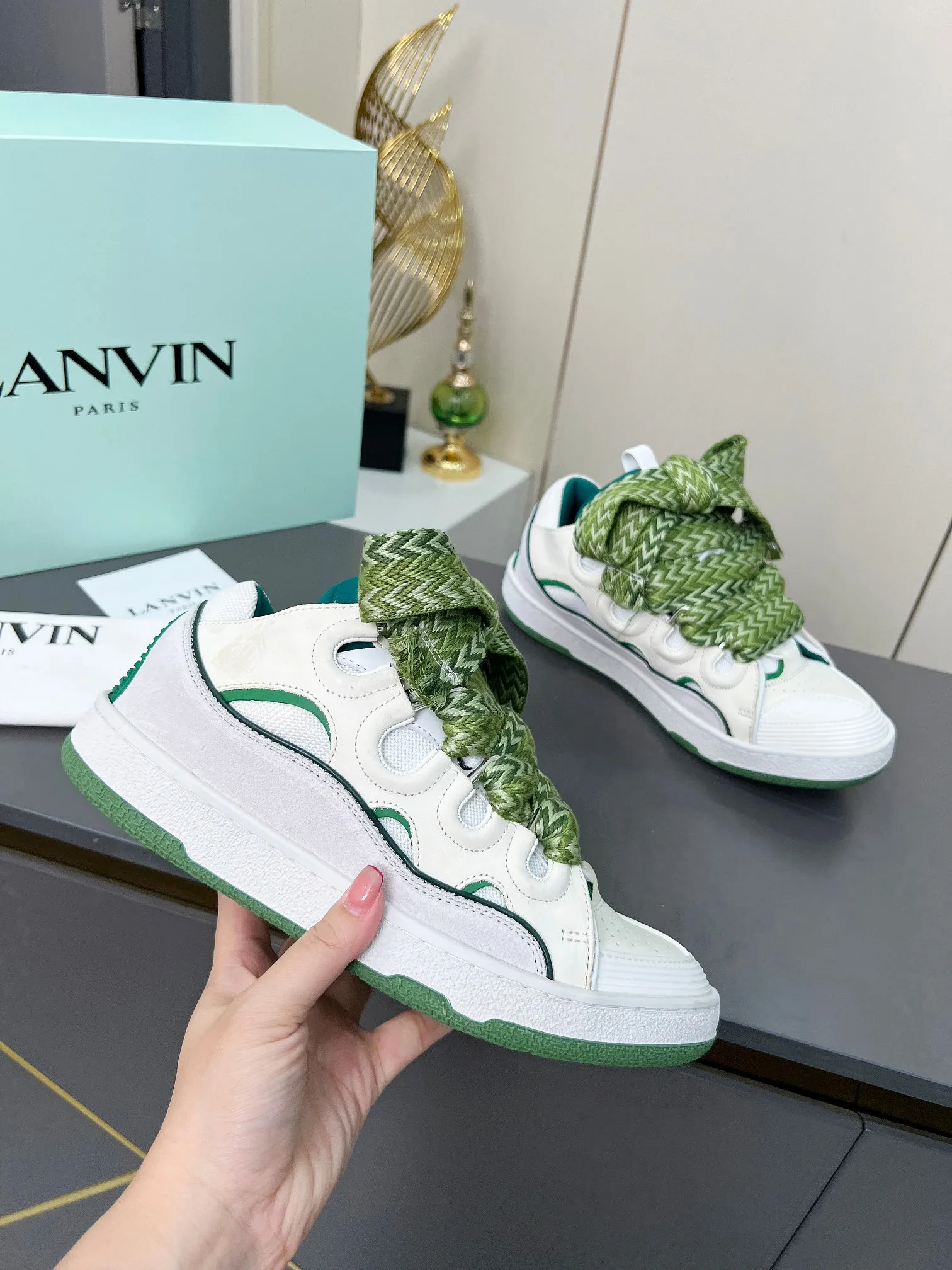 Hochwertige Lanvin Turnschuhe Echte Preise deutsche Trainingsschuhe Weltweit