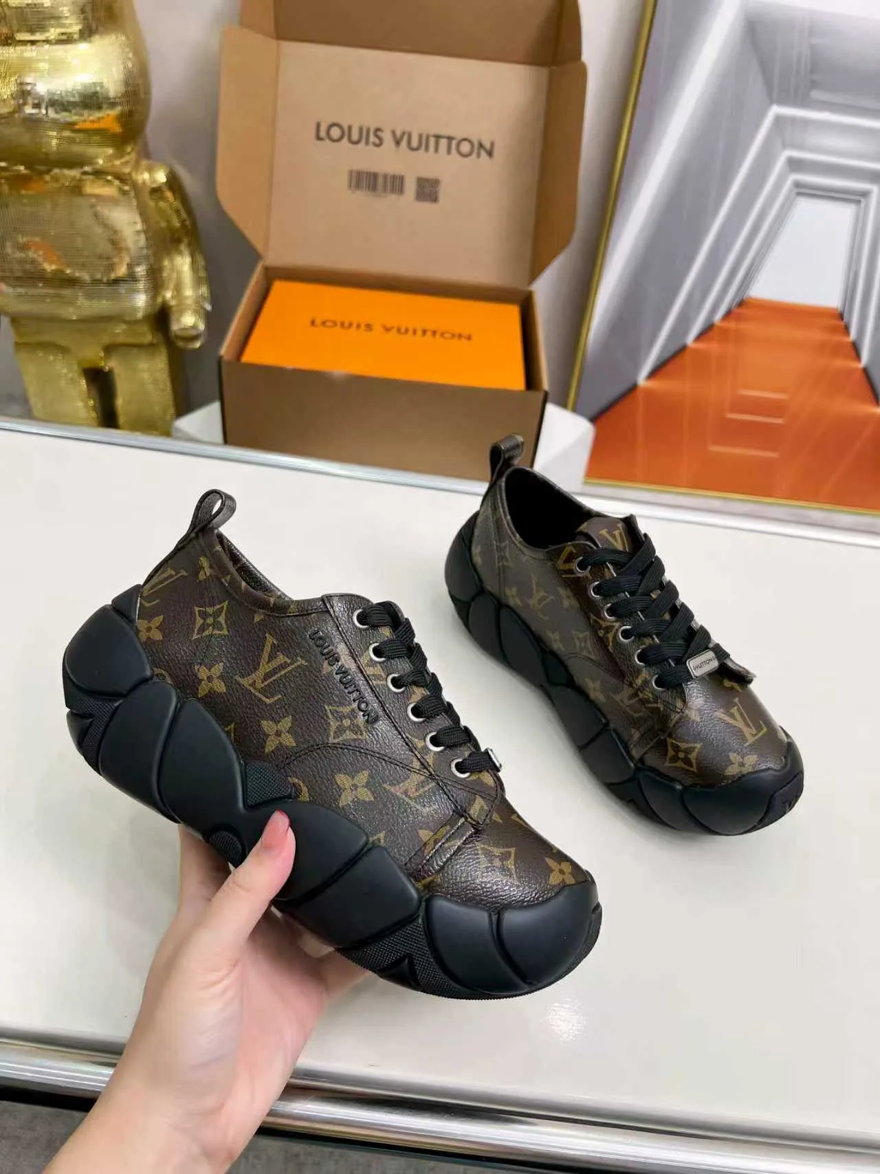 Louis Vuitton Leinenschuhe