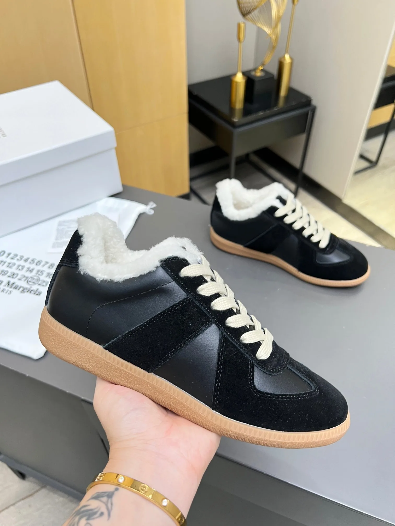 Hochwertige Margiela Trainingsschuhe Australische Trainingsschuhe deutsches Schaffell echt