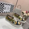 Luxus Valentino Turnschuhe Valentino Vans präsentiert einen neuen