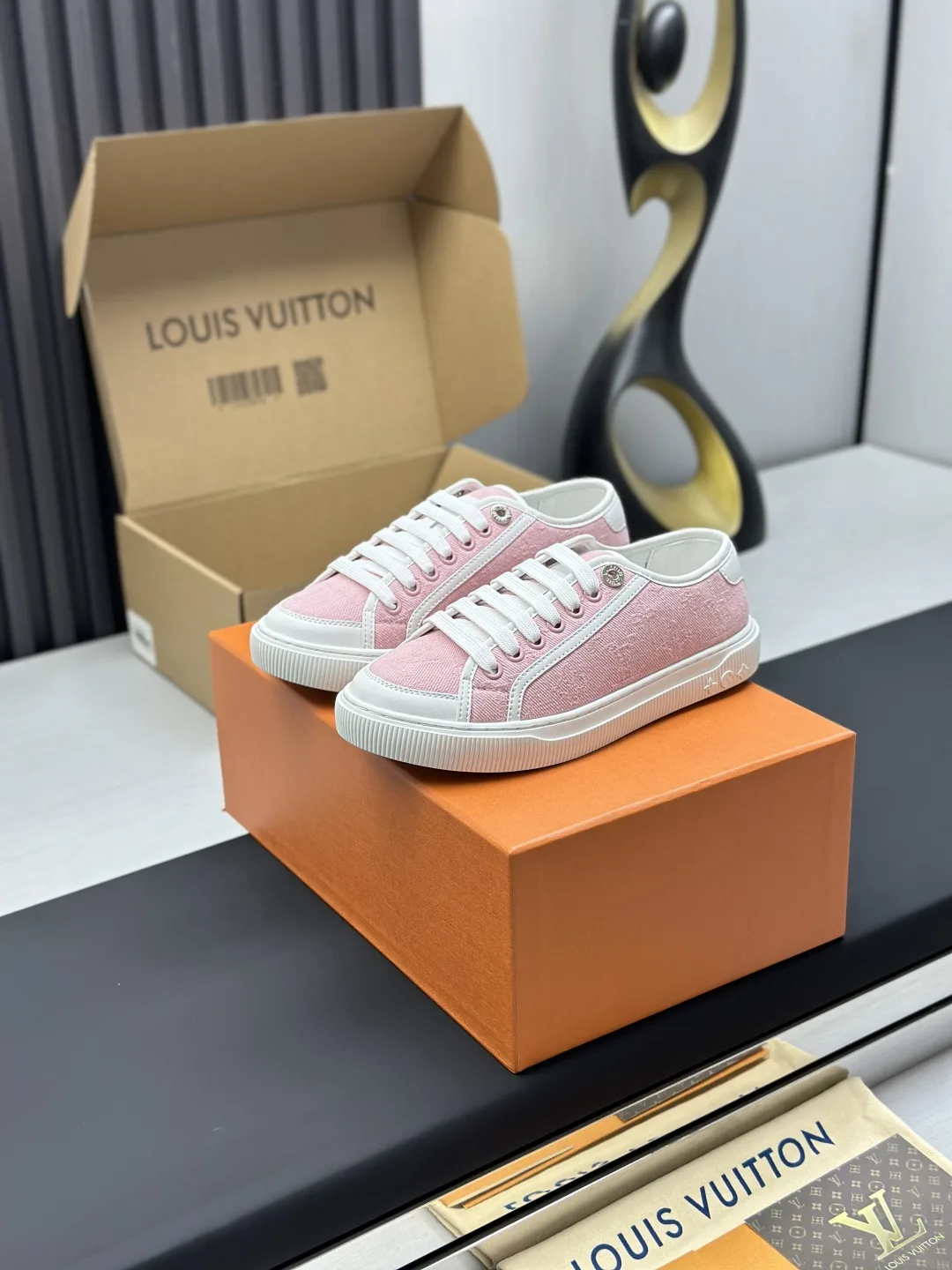Hochwertiger Louis Vuitton Weißer Sneaker Preisgarantie Originalkauf Bestellung dieser Zeit