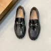 Hochwertige Gucci Slipper Lederschuhe Freizeitschuhe aus Leder Loafer ineinandergreifendem Diese eleganten lässigen