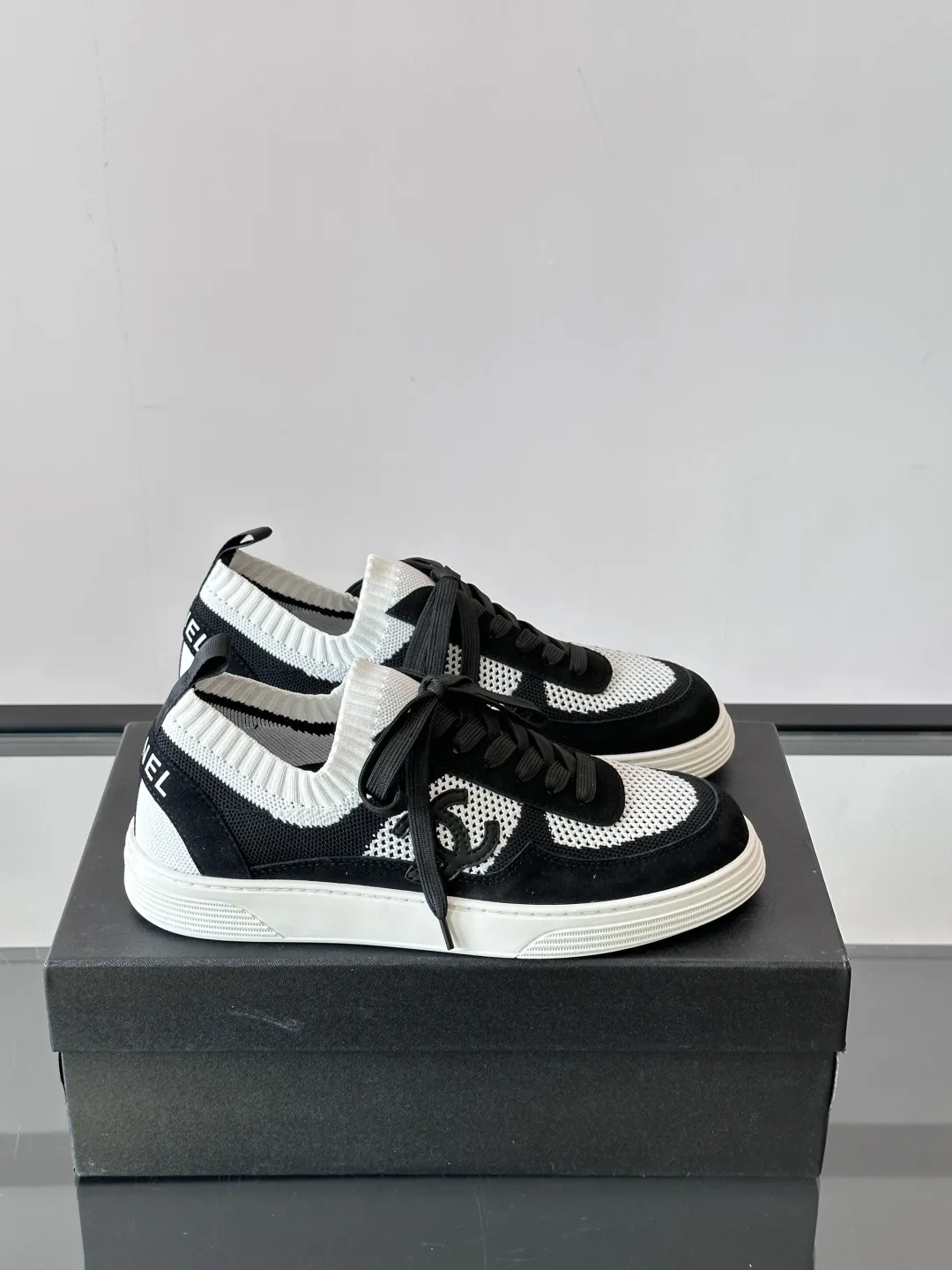 Luxus Chanel Turnschuhe Klassische CHANEL einteilige leicht gefertigt