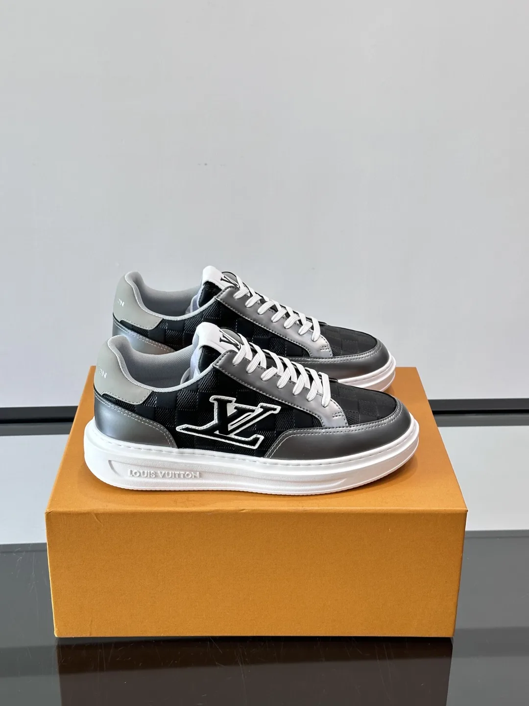 Hochwertige Louis Vuitton Elegante Schuhe OUIS UITTO Dieser Beverly Hills