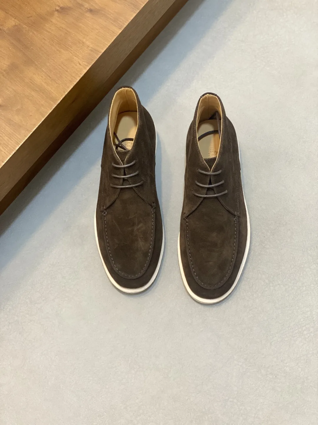 Luxus Hermes Ultraleichte Schuhe Lederschuhe Schuhe Diese Schuhe sind importiertem