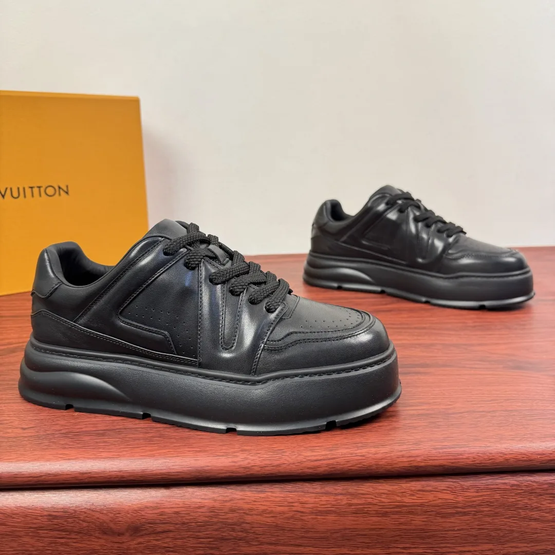Hochwertige Louis Vuitton Lederschuhe Diese Schuhkollektion Louis Vuitton präsentiert