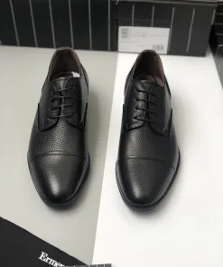 Hochwertige Zegna Lederschuhe Zegna dreiteiliges weiches Obermaterial weiche
