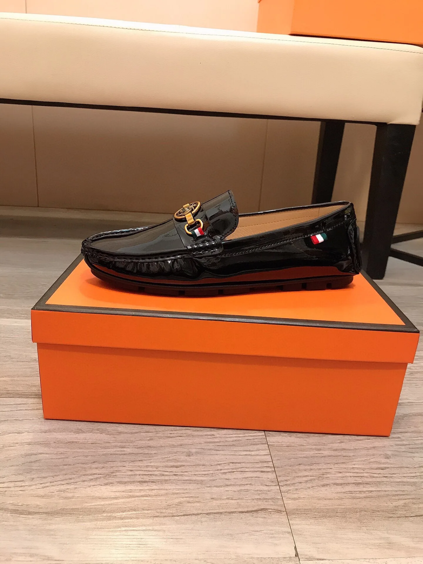 Luxury Gucci Loafer Loafersshoe präsentiert neueste Serie Obermaterial