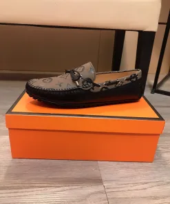 Hochwertiger Louis Vuitton Slipper, modischer Slipper, modische Loafer