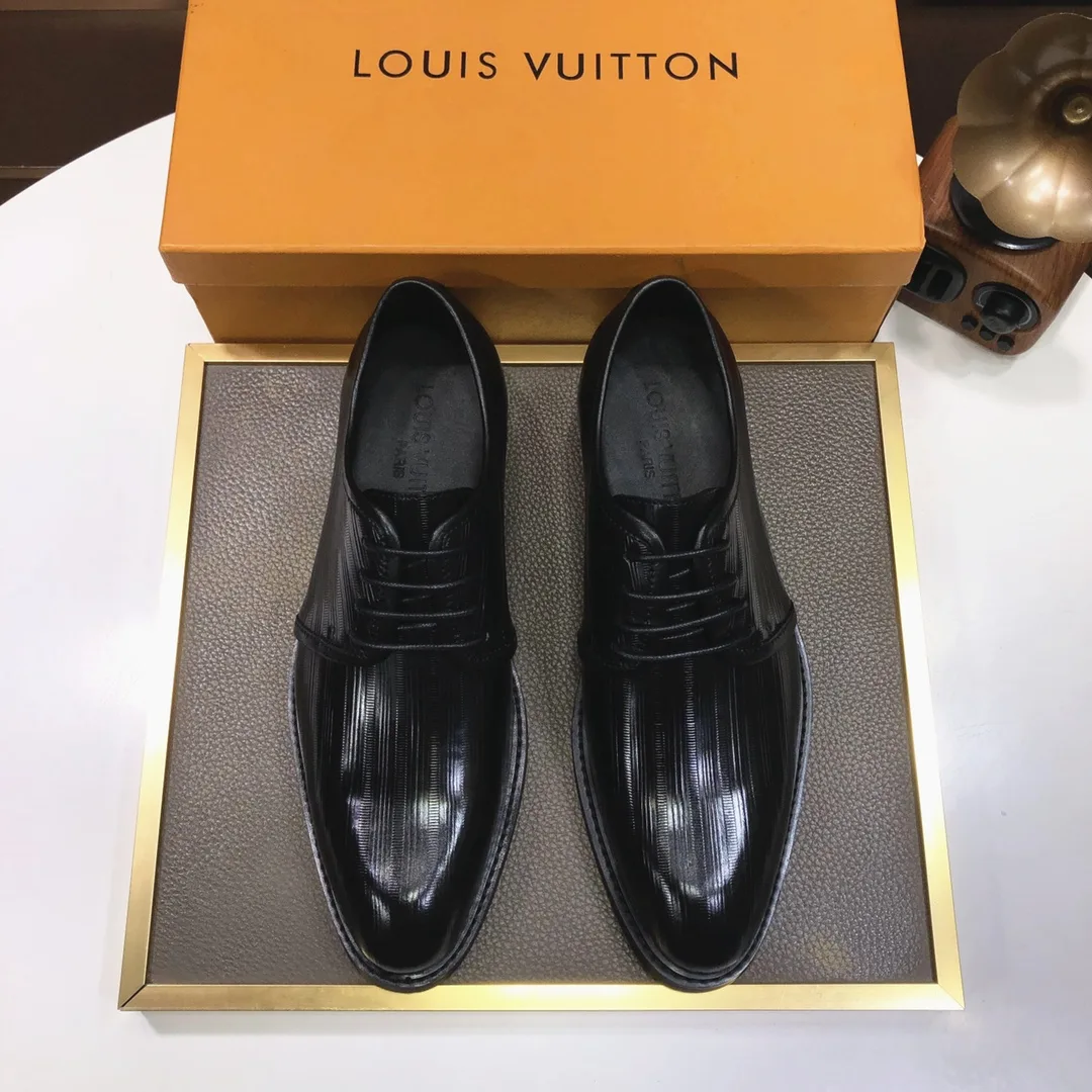 Luxuriöse Louis Vuitton Lederschuhe der Marke Louis Vuitton