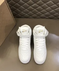 Premium Cremefarben Turnschuhe Nike Diese trendigen coolen bestechen