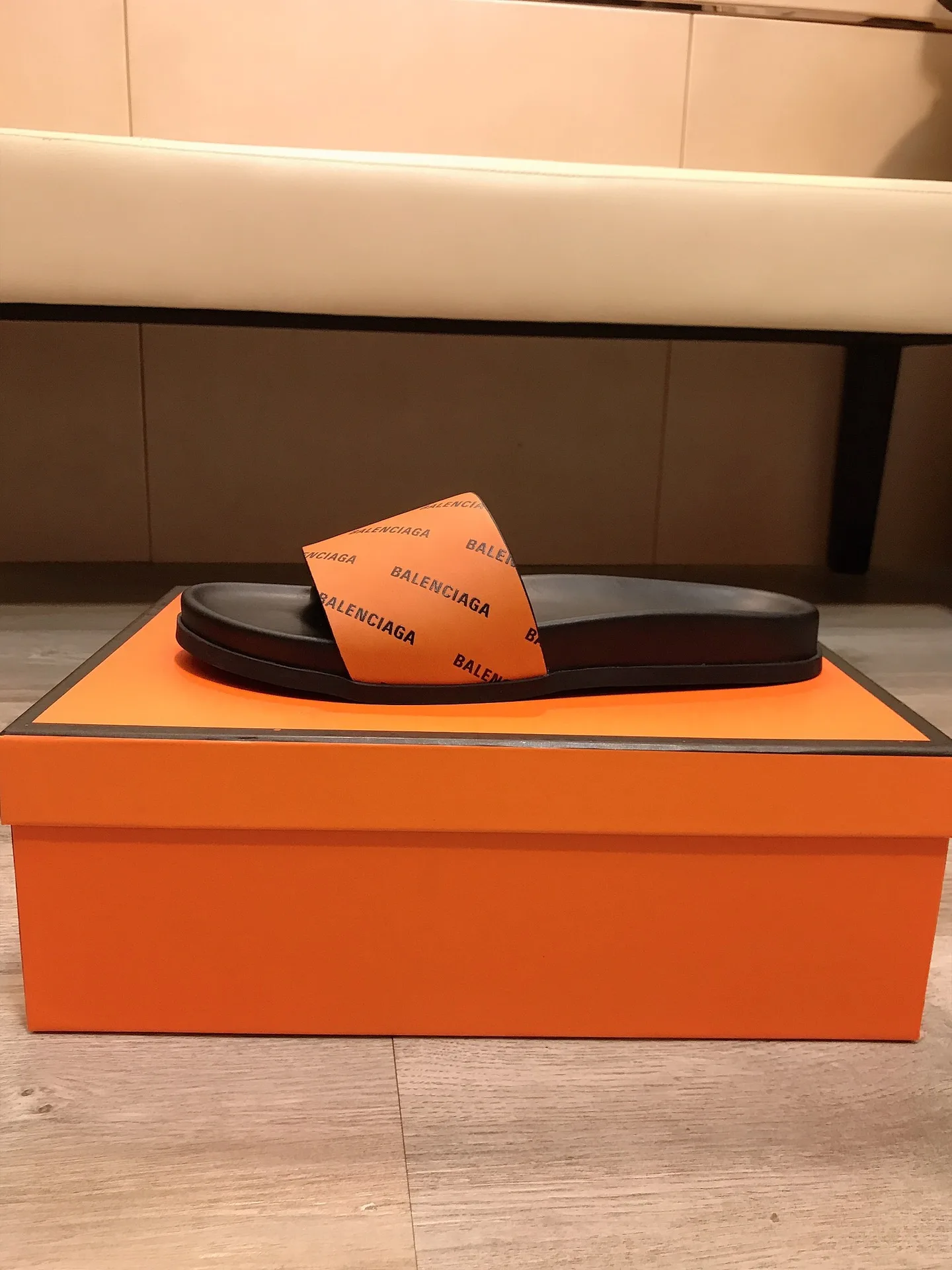 Hochwertige Balenciaga Hausschuhe Hausschuhe Obermaterial importiertem italienischem Leder