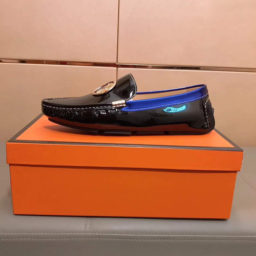 Premium Versace Loafer Loafer jetzt Hochwertiges Obermaterial verarbeitet