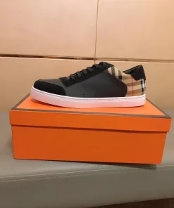 Premium Burberry HerrenFreizeitschuhe Lässige Schuhe Importiertes Rindsleder originellem