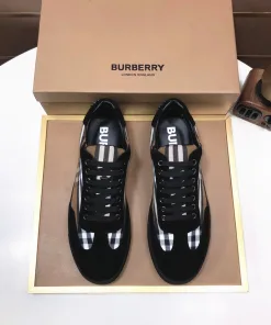 Hochwertige Burberry Turnschuhe Klassische Fabrikpreis Importiertes Rindsleder klassischem