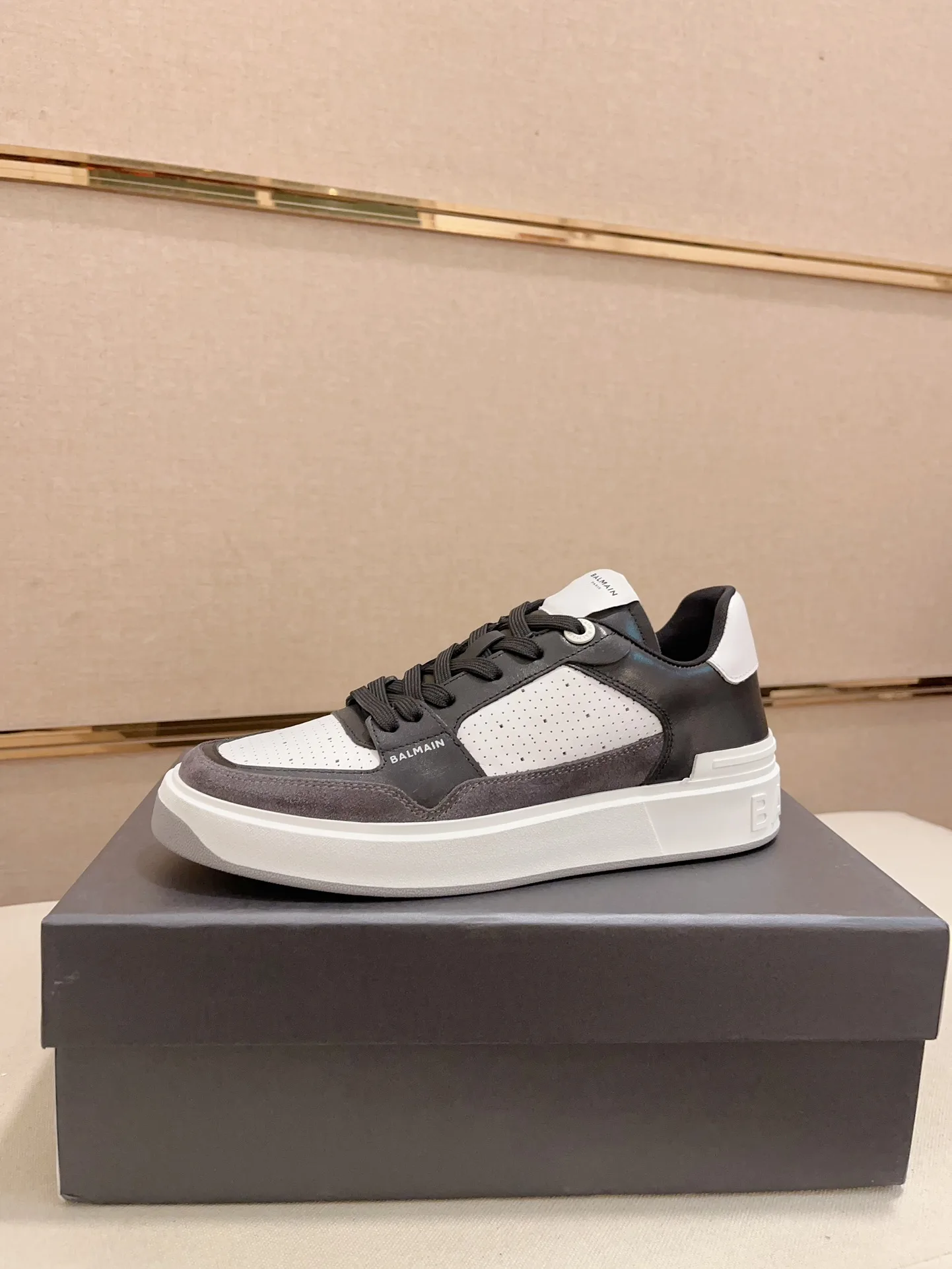 Premium Balmain Freizeitschuhe Sneaker Lässiger Derselbe Stil Obermaterial importiertem