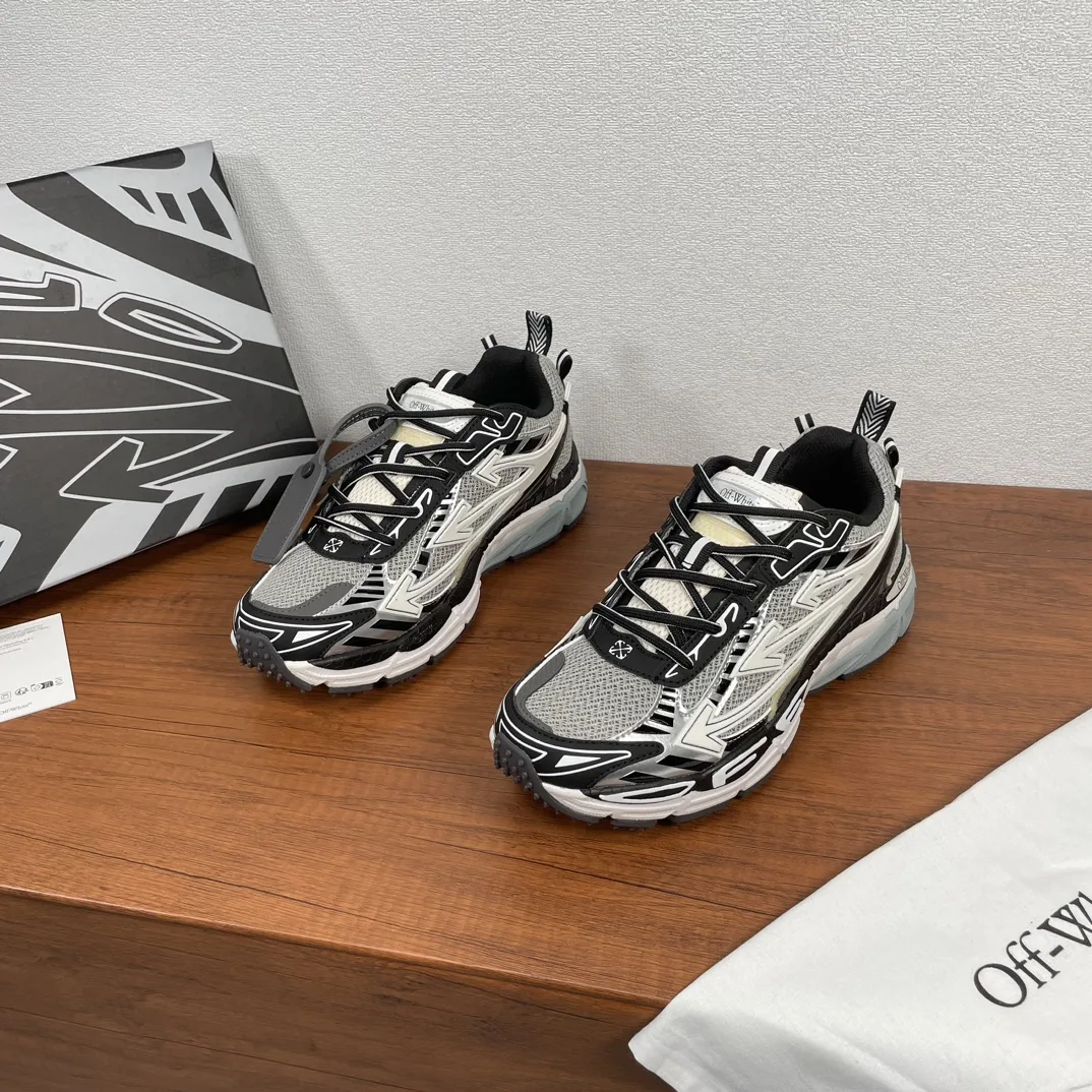 High Quality Cremefarben RetroSneaker klobige Sneaker Neue Laufschuhe jetzt authentische entwickelt