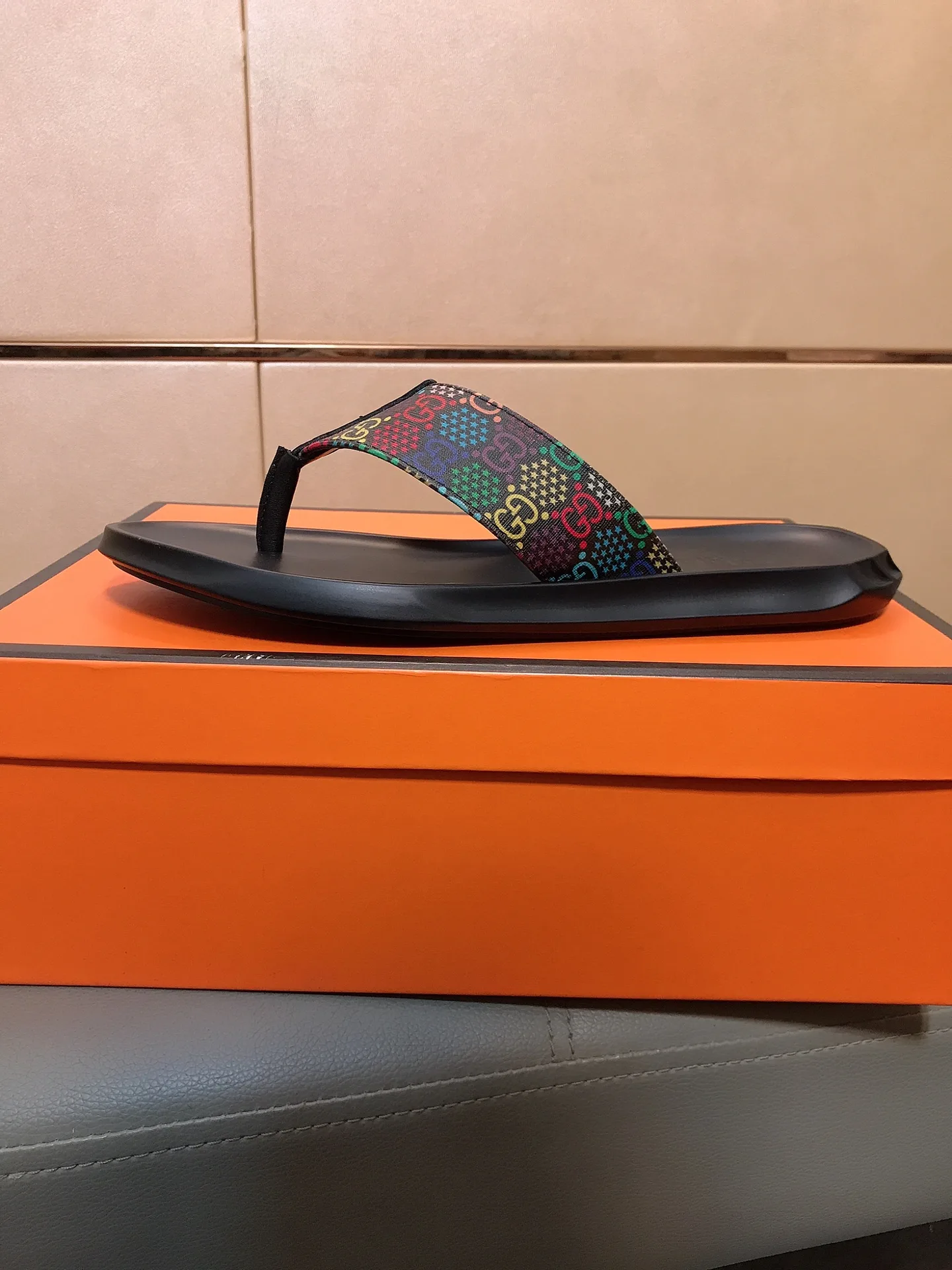 Luxus Gucci Hausschuhe Super trendige neue GUCCI Luxuriöse