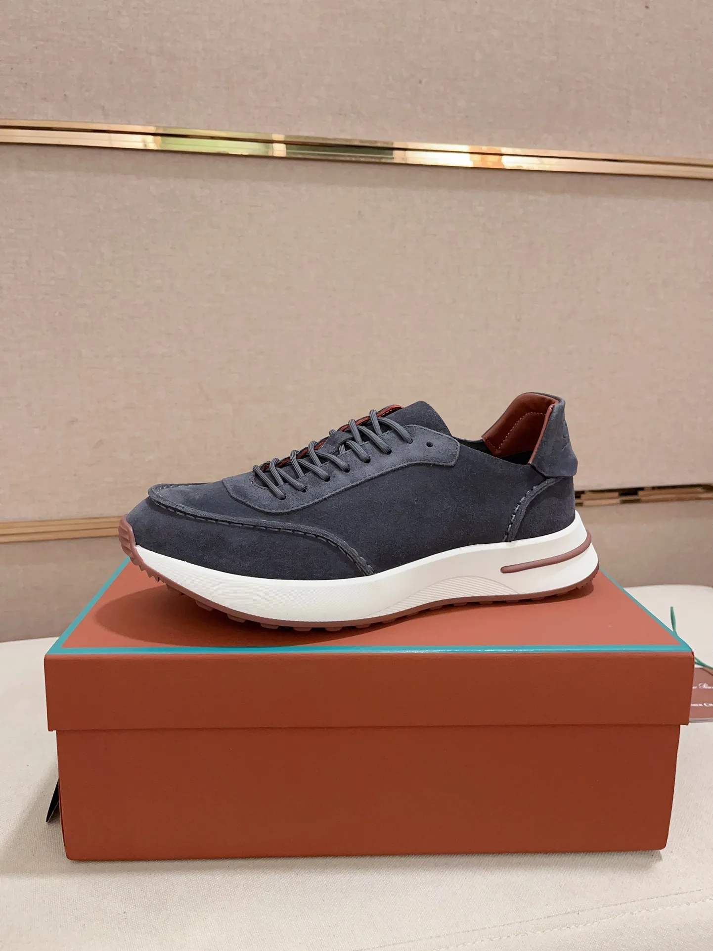 Hochwertige Hermes-Loafer werden, dass diese Schuhe nicht sind