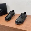 Hochwertige Prada Lederschuhe Freizeitschuhe aus Leder Artikelnummer Prada Classic Gefertigt original