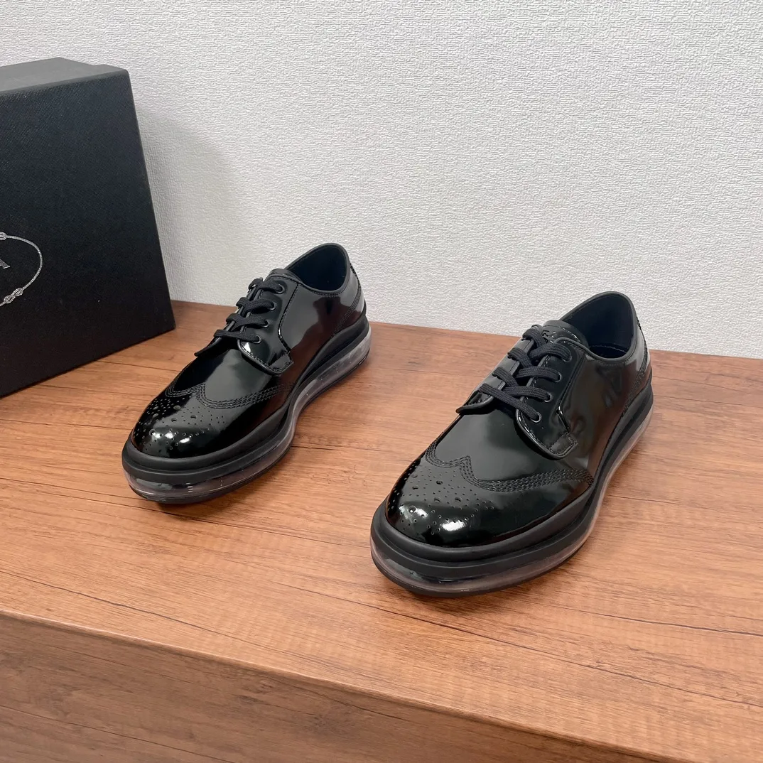 Hochwertige Prada Lederschuhe Freizeitschuhe aus Leder Artikelnummer Prada Classic Luftpolsterung Hergestellt