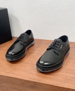 Luxus Prada Lederschuhe Freizeitschuhe aus Leder Artikelnummer Prada Classic Leder Gefertigt