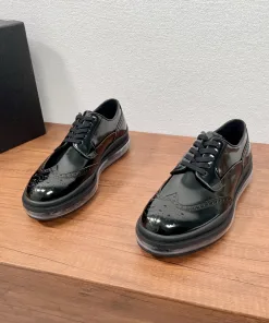 Hochwertige Prada Lederschuhe Freizeitschuhe aus Leder Artikelnummer Prada Classic Cushion Hergestellt
