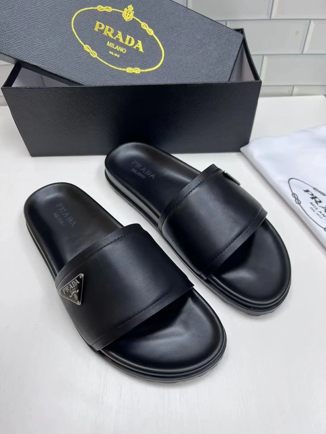 Hochwertige Prada Hausschuhe Neues klassisches Perfekt exklusives atmungsaktiv