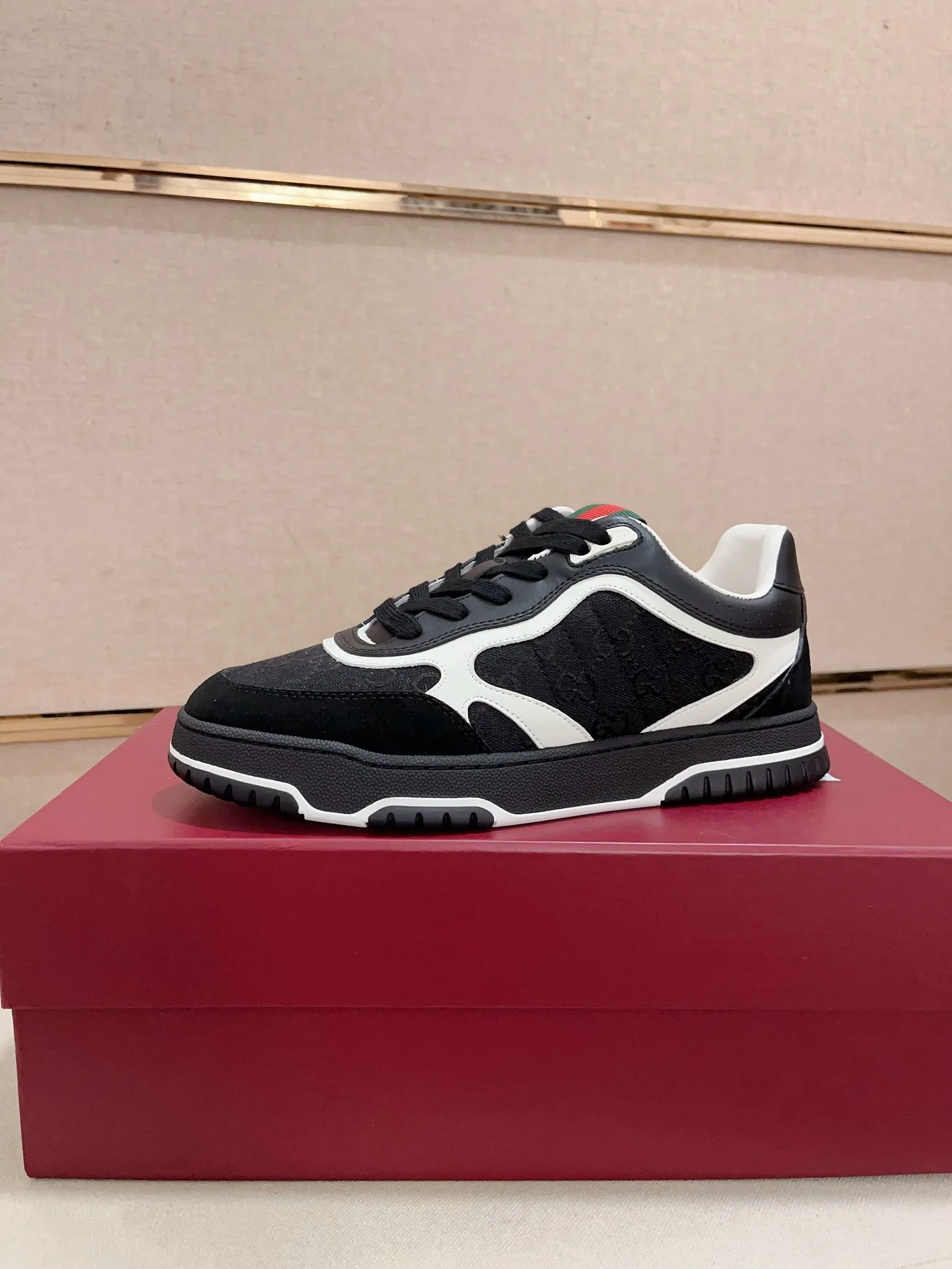 High Quality Gucci Turnschuhe Hochwertiges Rindsleder klassisches Hochwertiges Rindsleder