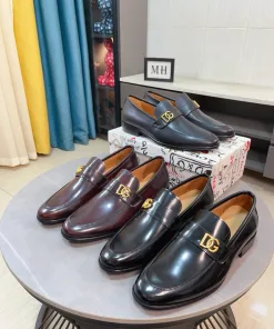 Luxuriöse Dolce Gabbana Lederschuhe werden von der Eleganz dieses Schuhs begeistert sein