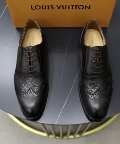 Hochwertige Louis Vuitton Lederschuhe Freizeitschuhe aus Leder Größen Anfrage Klassischer Obermaterial originalem