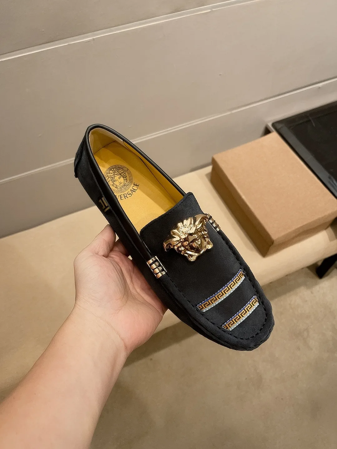 Versace einzelne Schuhe