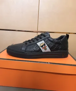 Premium Fendi HerrenFreizeitschuhe Lässiges Obermaterial geprägtem Futter Innensohle