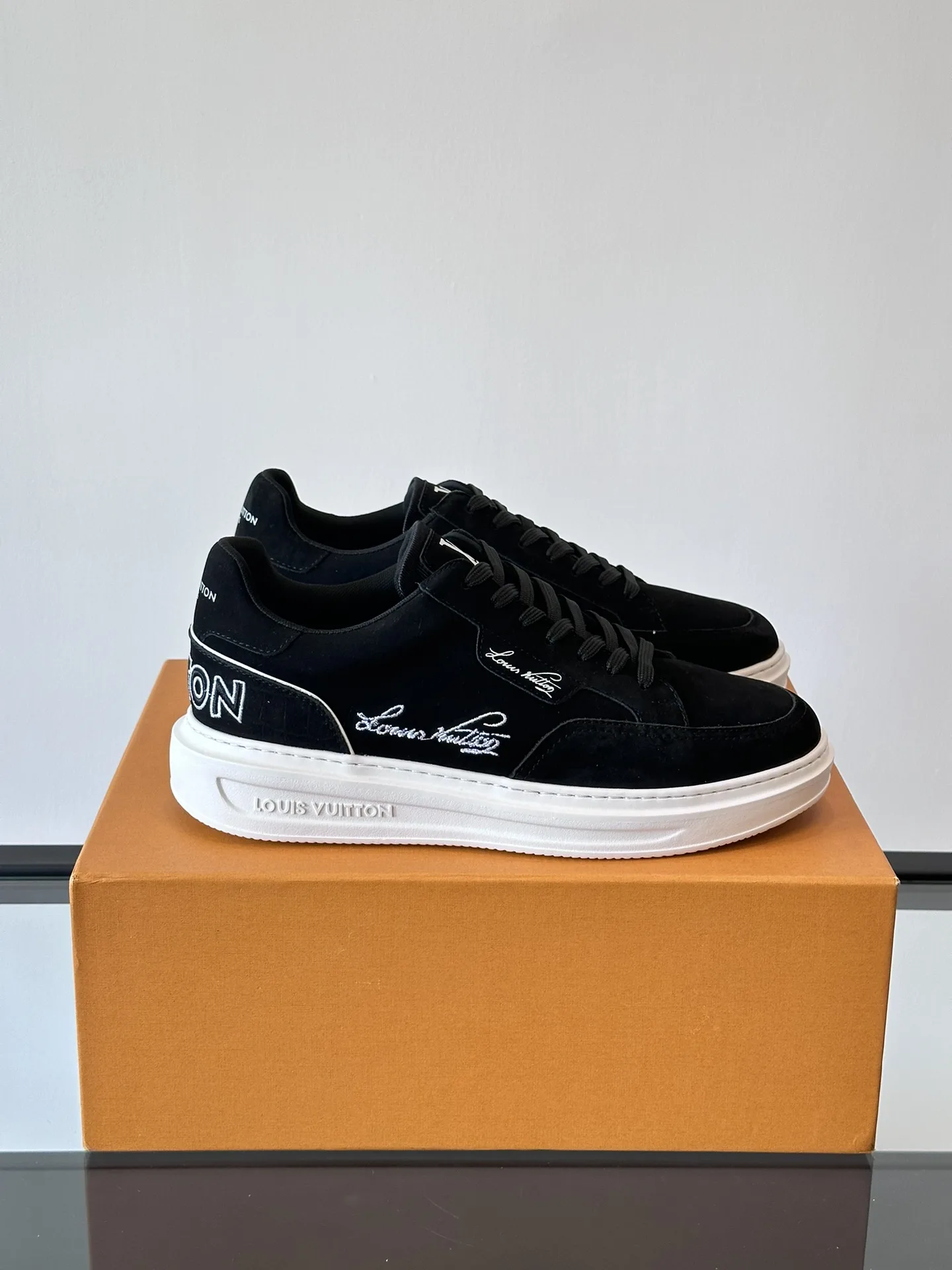 Luxus Louis Vuitton Elegante Schuhe OUIS UITTO Dieser Beverly Hills