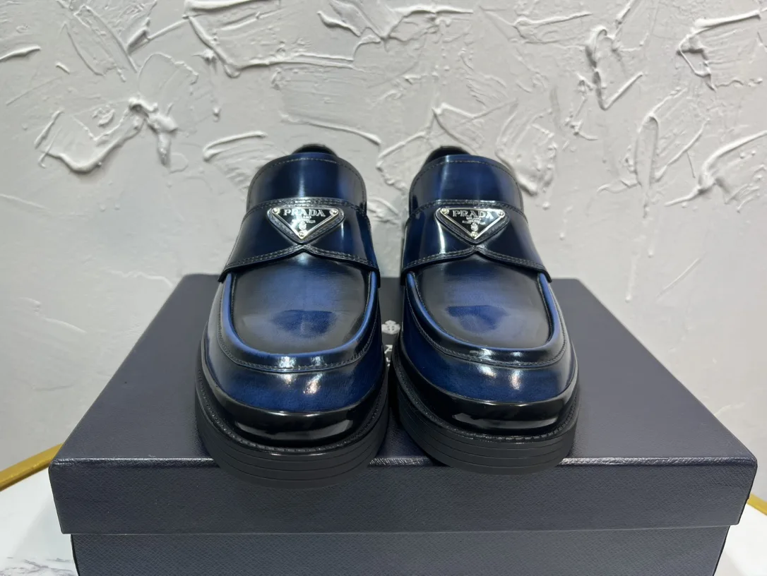 Prada Derby Schuhe