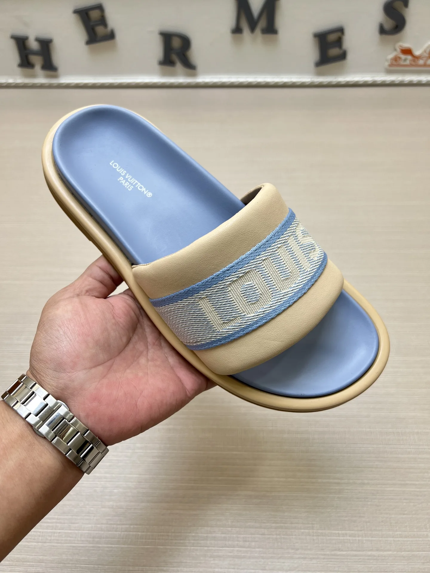 Luxus Louis Vuitton Sandalen zeitgleich Boutiquen Obermaterial originalem Monogramm