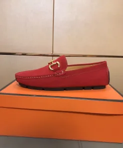 Premium Gucci Loafer Loafersshoe präsentiert neueste Serie Obermaterial